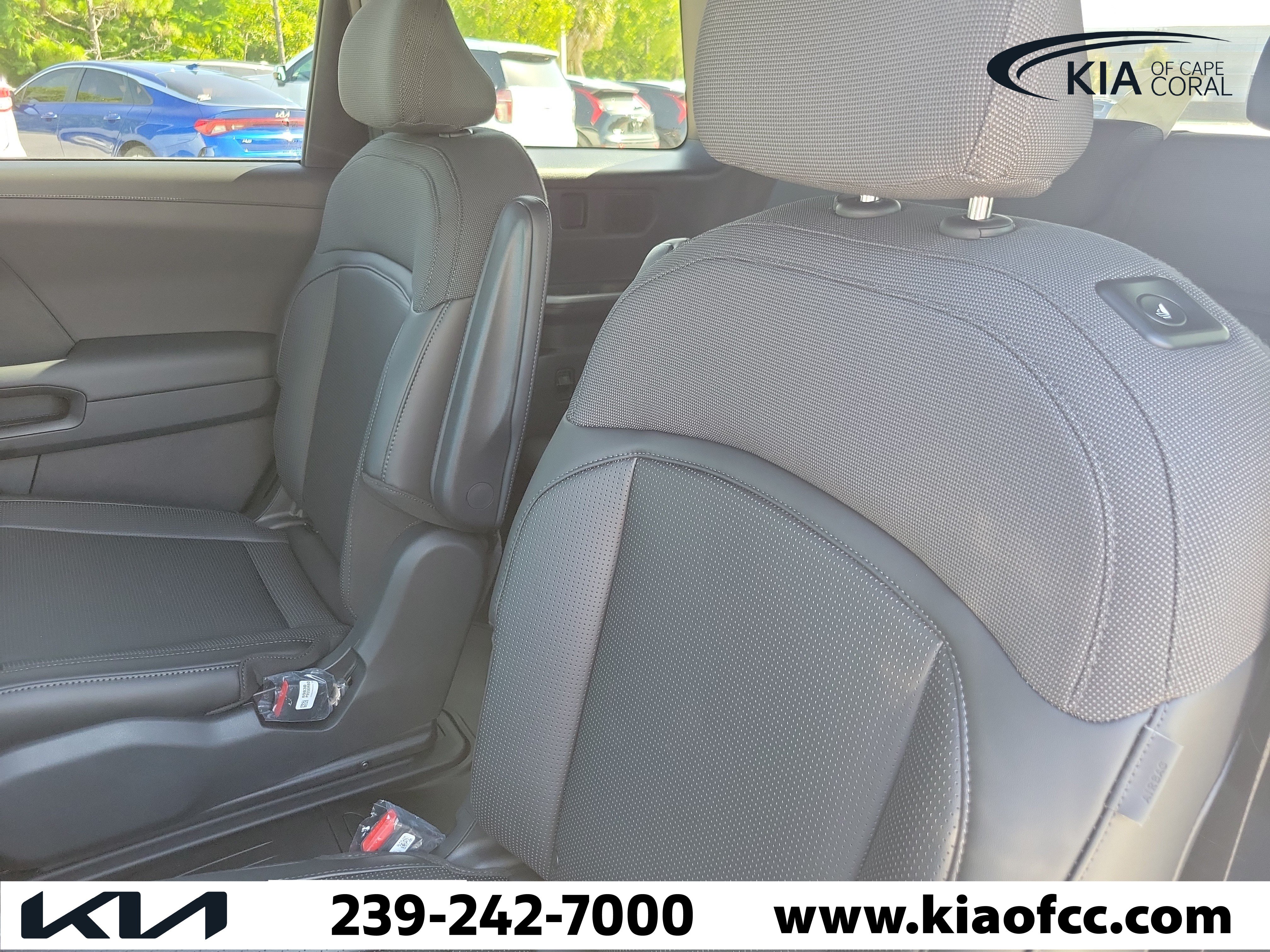 New 2027 Kia Telluride S w/ Towing Package FWD image 13