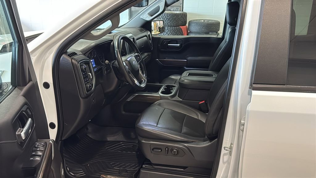 Used 2021 Chevrolet Silverado 1500 RST image 22
