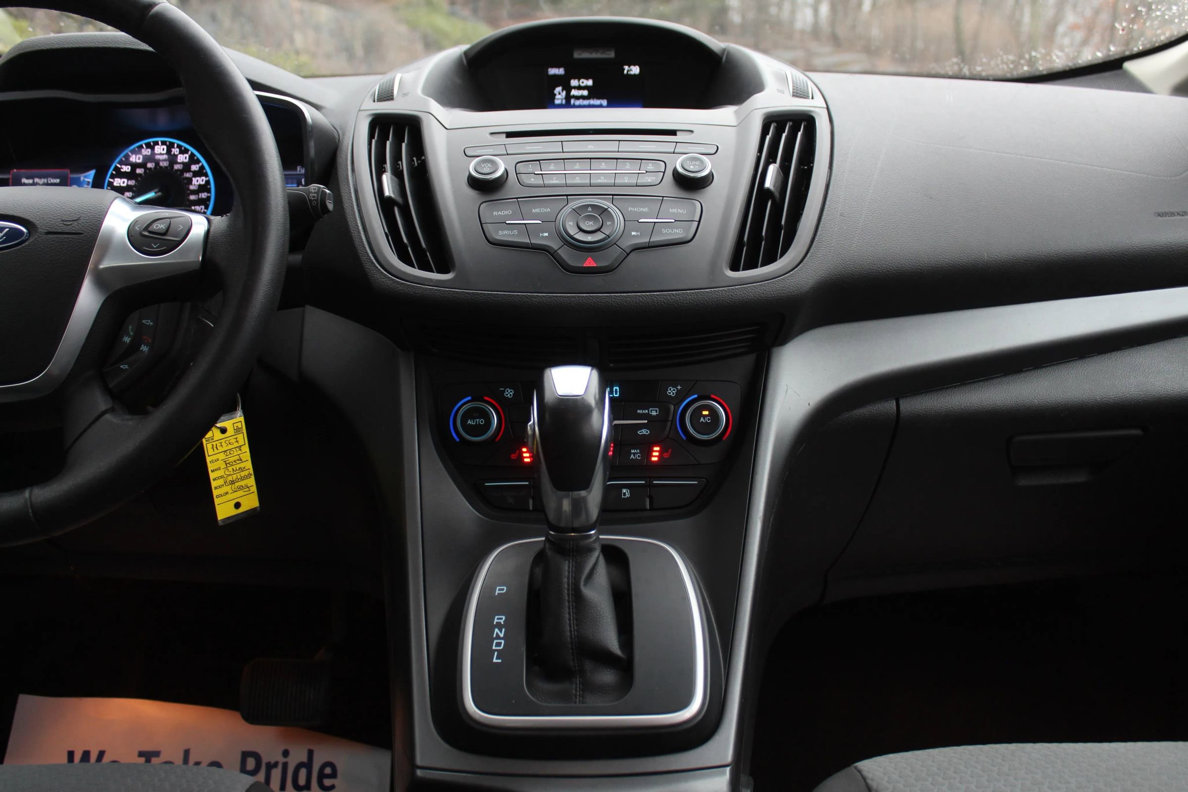 Used 2017 Ford C-MAX Energi SE w/ Cold Weather Package FWD image 21