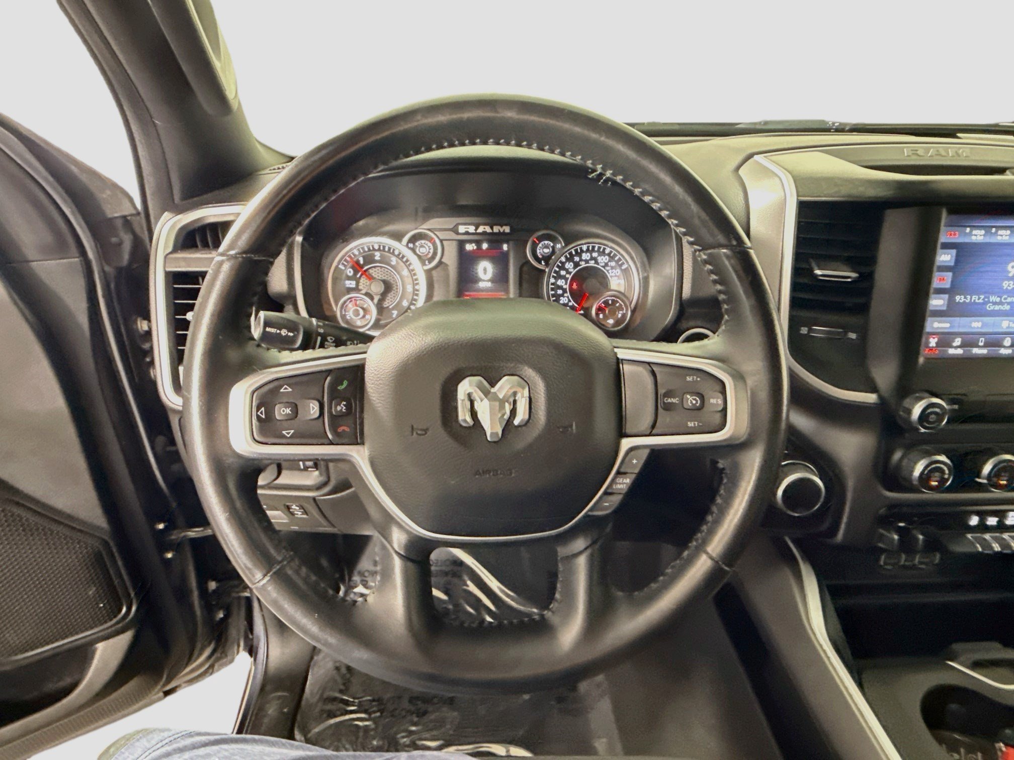 Used 2020 RAM 1500 Big Horn AWD/4WD image 13