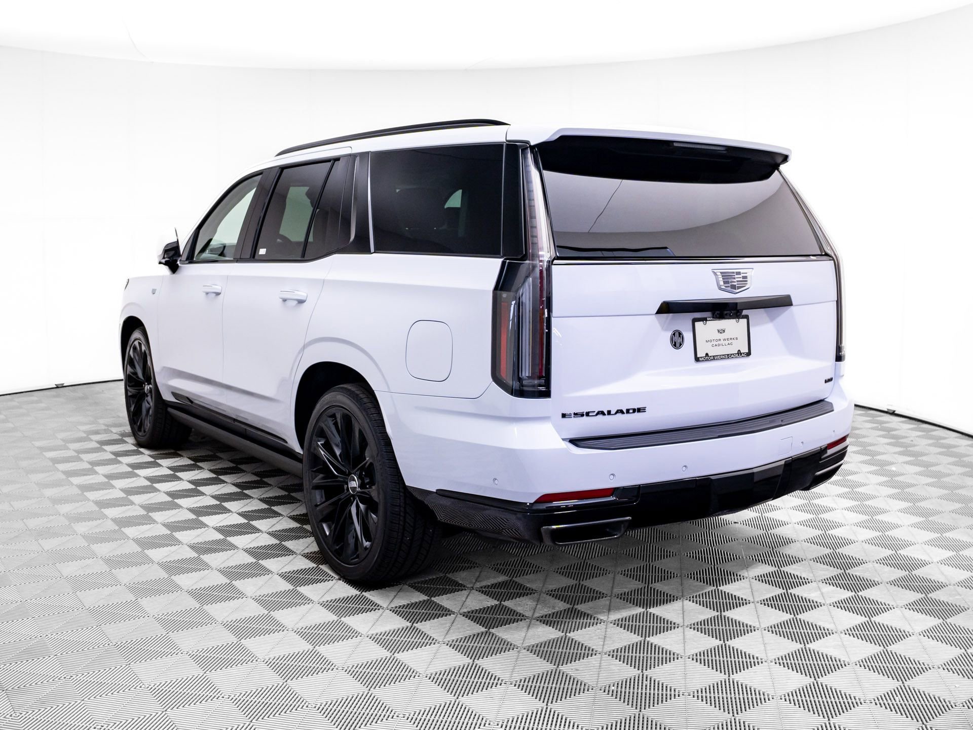 New 2026 Cadillac Escalade Platinum Sport w/ LPO, ONYX Package image 3