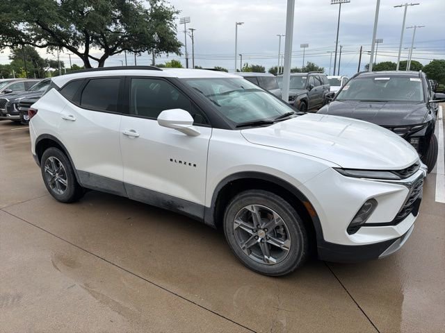 Certified 2023 Chevrolet Blazer LT w/ Convenience Package FWD image 4