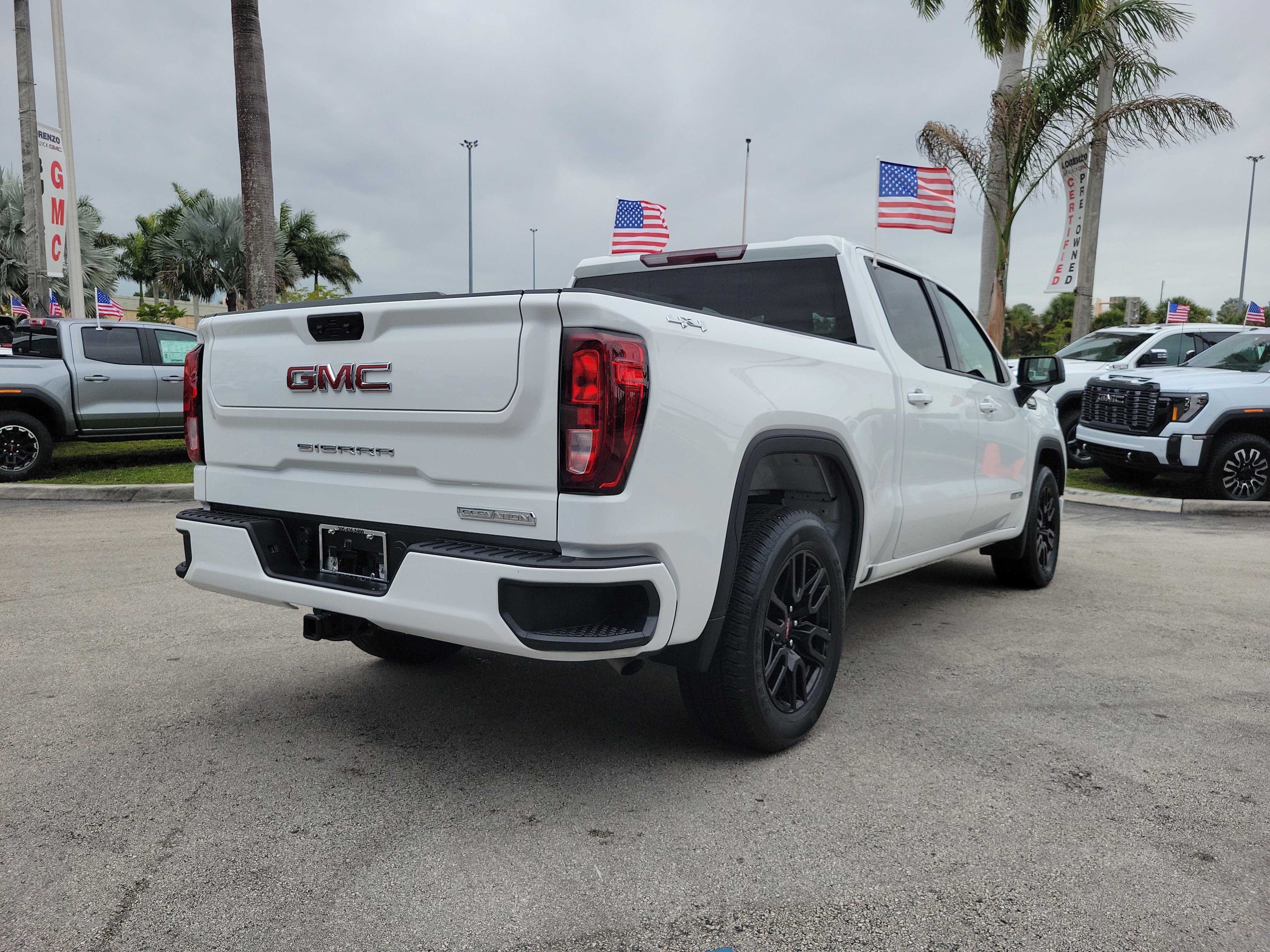 Used 2023 GMC Sierra 1500 Elevation image 5