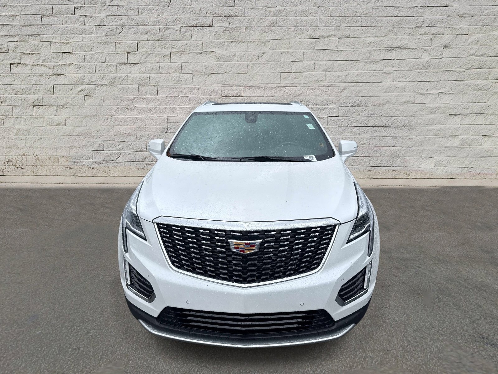 Certified 2024 Cadillac XT5 Premium Luxury FWD image 2