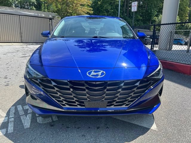 Used 2022 Hyundai Elantra Limited FWD image 2