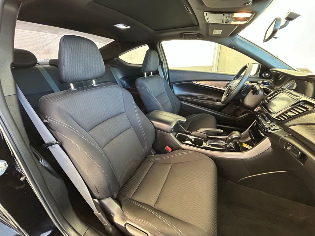 Used 2016 Honda Accord EX image 15
