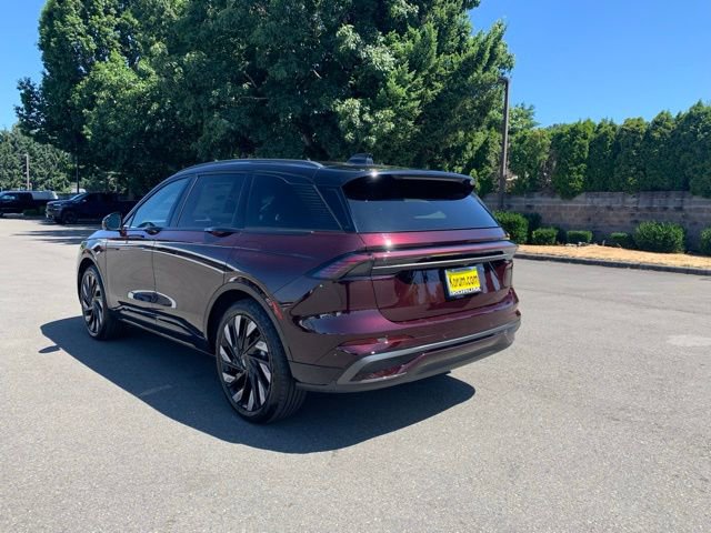 New 2025 Lincoln Nautilus Reserve image 3