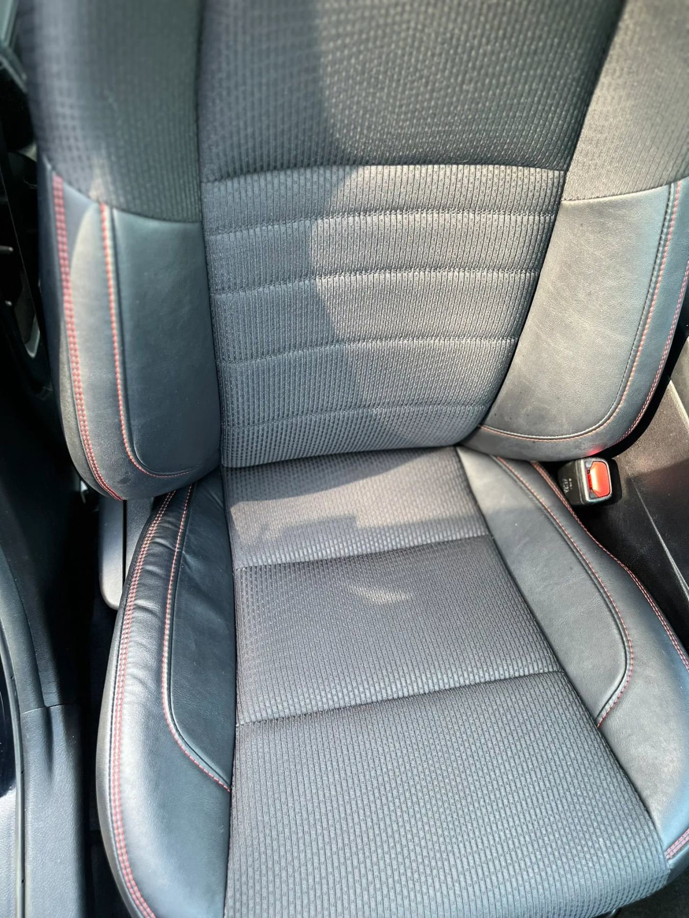 Used 2016 Toyota Camry SE FWD image 23