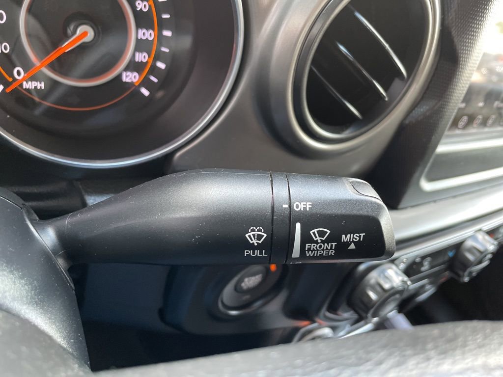 Used 2022 Jeep Gladiator Sport image 26