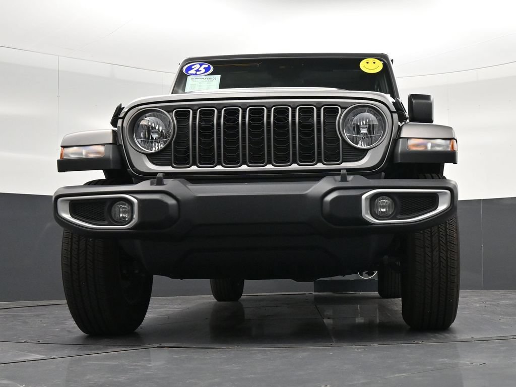 Used 2025 Jeep Gladiator Sport AWD/4WD image 30