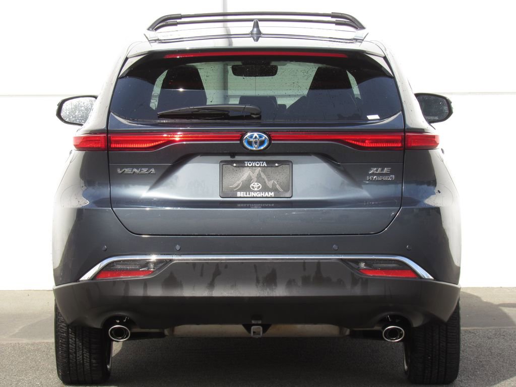 Certified 2022 Toyota Venza XLE AWD/4WD image 7