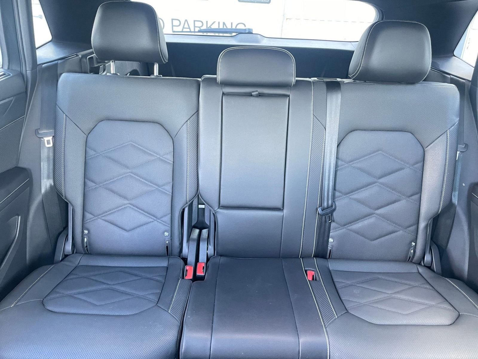 Used 2025 Volkswagen Atlas Cross Sport SE image 38