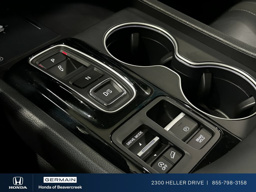 Certified 2025 Honda Pilot Touring image 21