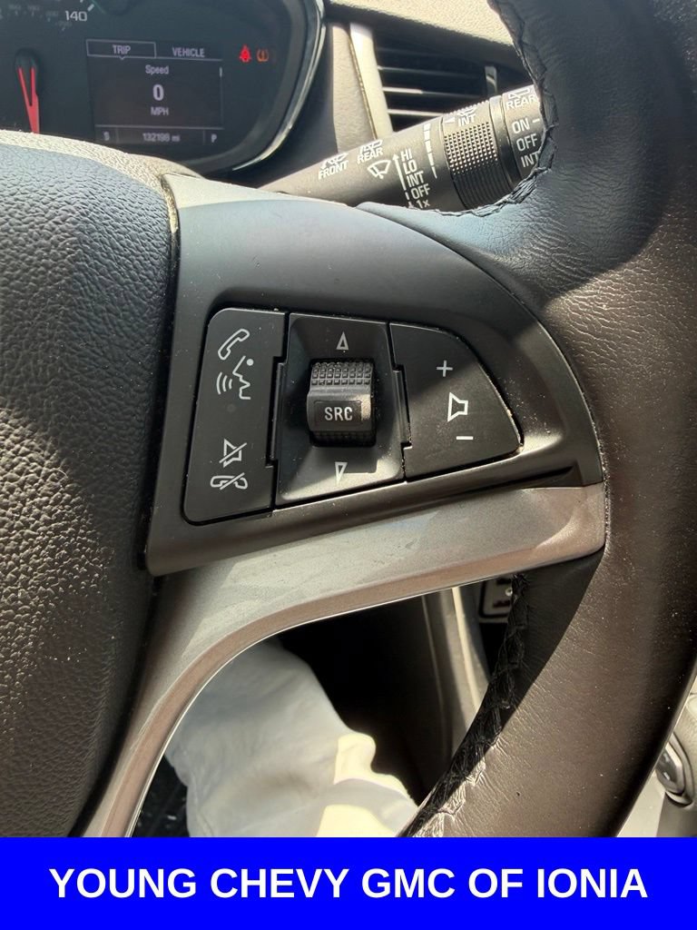Used 2019 Chevrolet Trax LT w/ LT Convenience Package FWD image 26