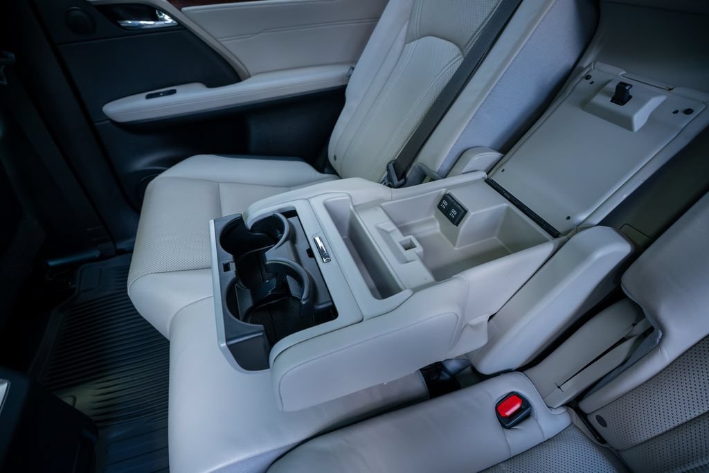 Used 2019 Lexus RX 350L FWD w/ Premium Package image 51