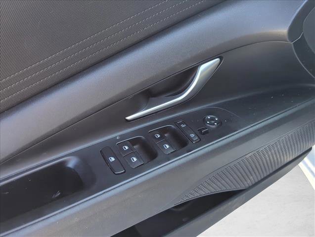 Used 2021 Hyundai Elantra SEL image 6