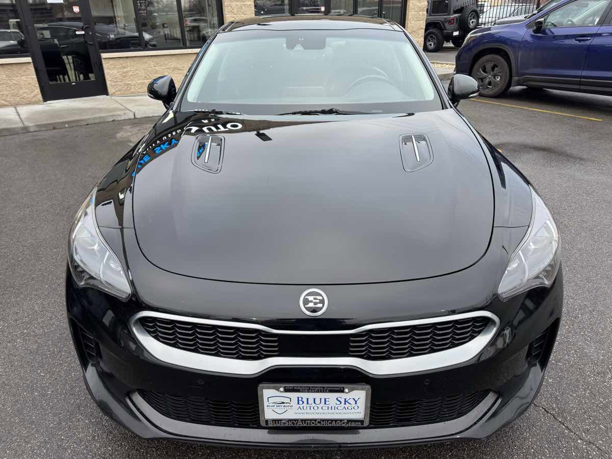 Used 2018 Kia Stinger Premium image 2
