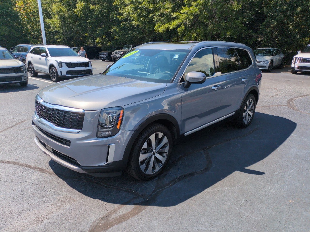Certified 2022 Kia Telluride S AWD/4WD image 3