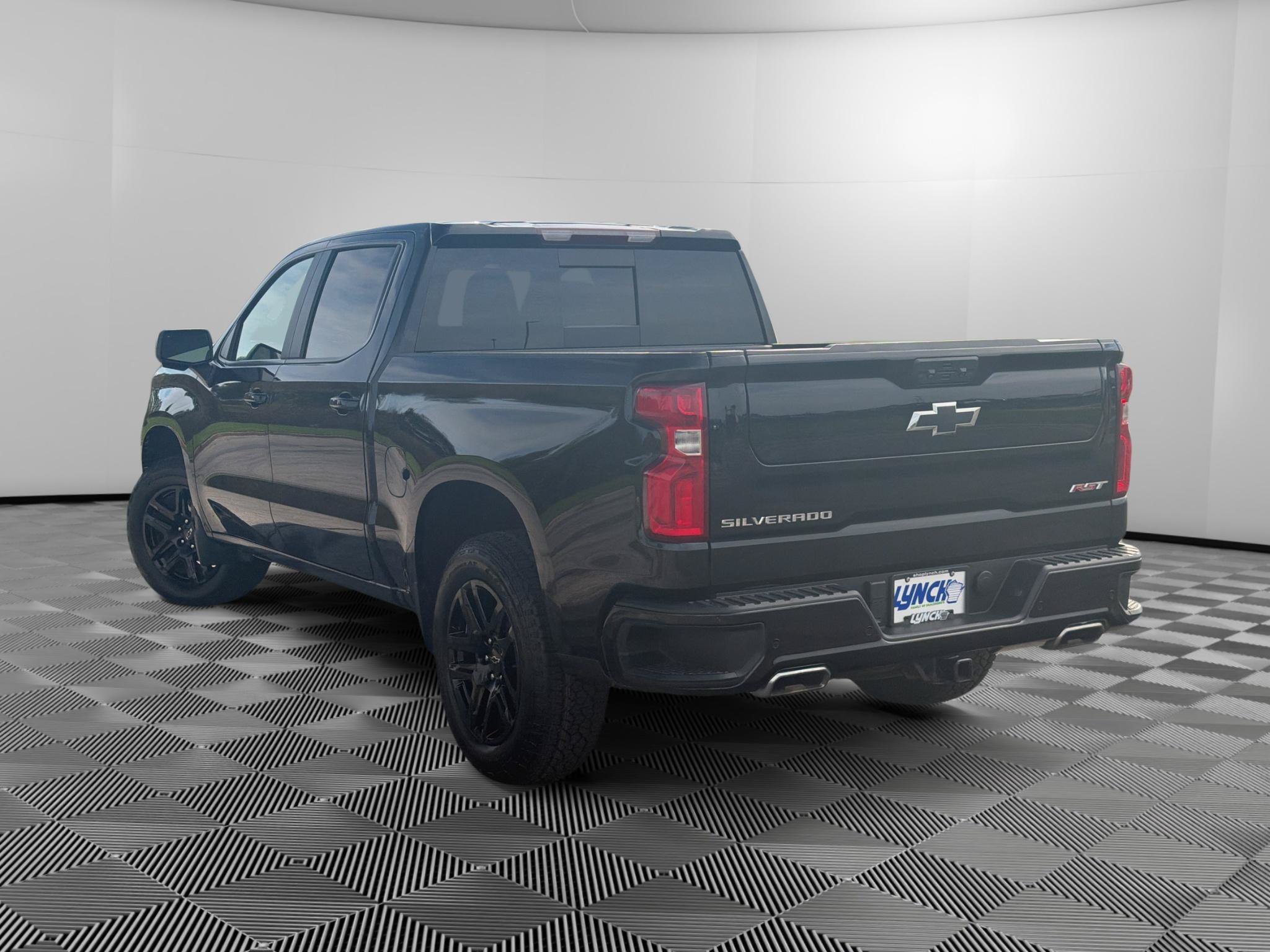 Used 2023 Chevrolet Silverado 1500 RST w/ RST All Star Premium Package AWD/4WD image 2