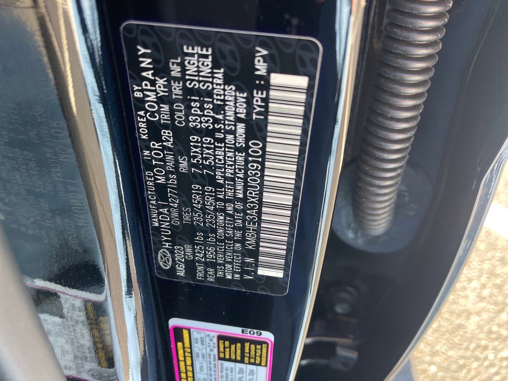 Used 2024 Hyundai Kona Limited image 11