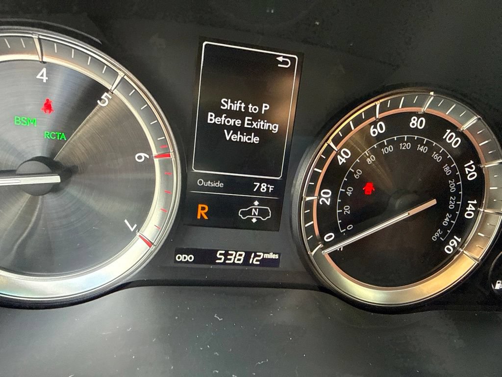Used 2018 Lexus LX 570 4WD w/ Luxury Package image 18