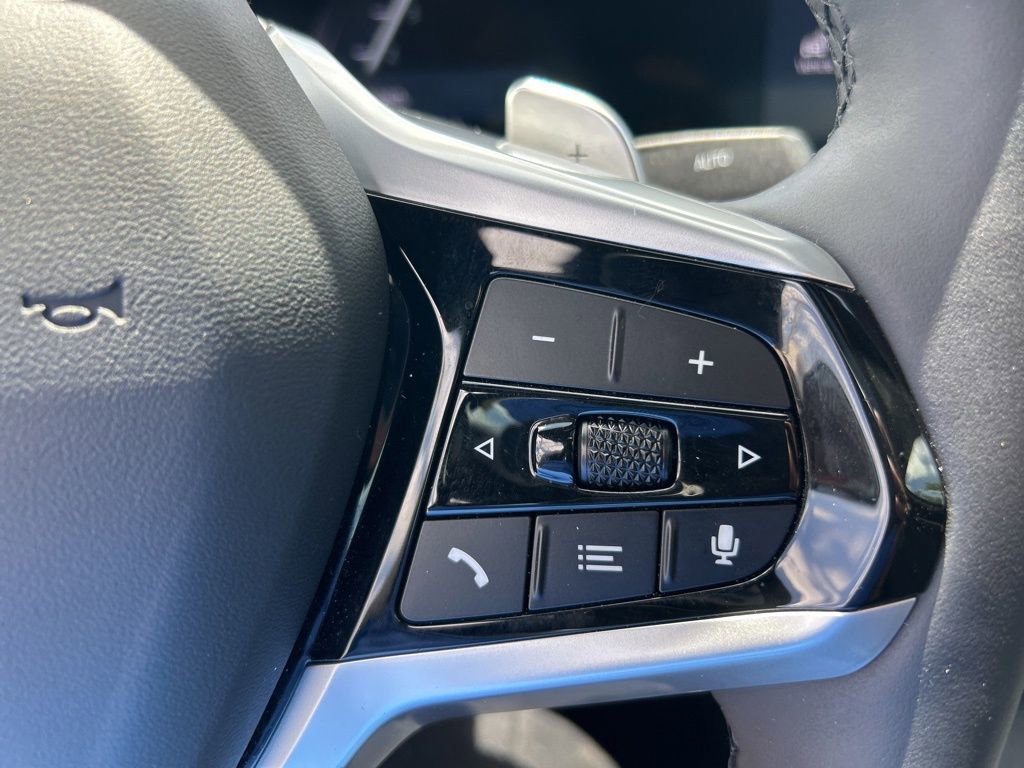 Used 2025 BMW 330i xDrive Sedan w/ Convenience Package image 43