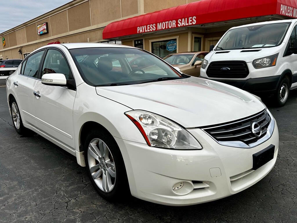 Used 2012 Nissan Altima 3.5 SR FWD image 1