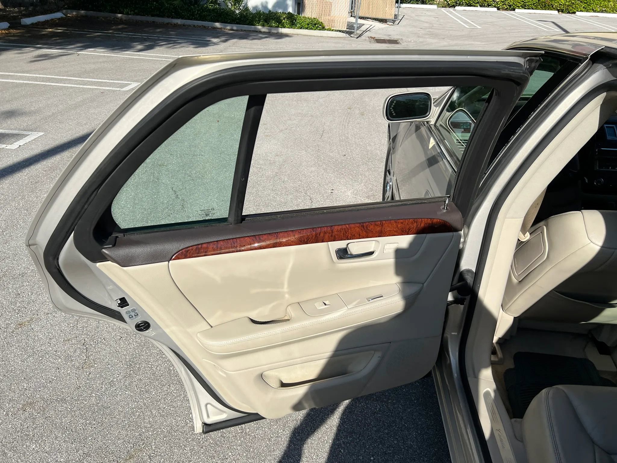 Used 2007 Cadillac DTS Luxury I image 14