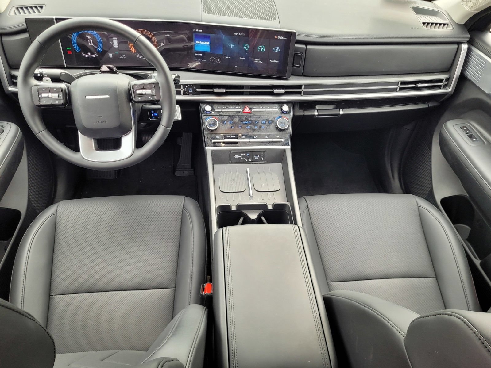 Used 2026 Hyundai Santa Fe SEL AWD/4WD image 17