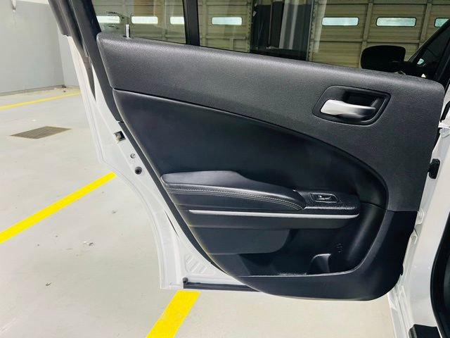 Used 2020 Dodge Charger SXT w/ Leather Interior Group RWD image 24