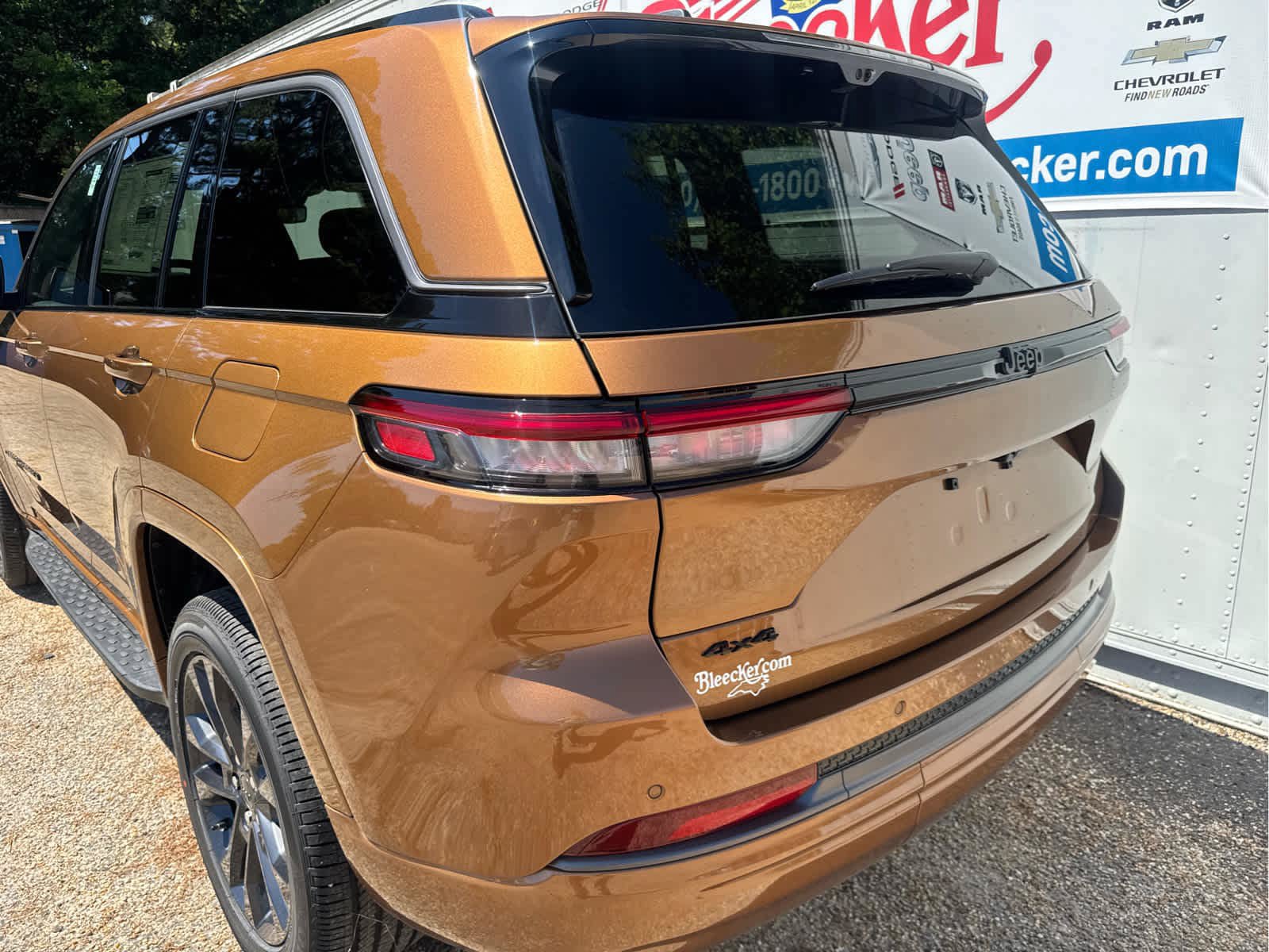 New 2026 Jeep Grand Cherokee Limited AWD/4WD image 18