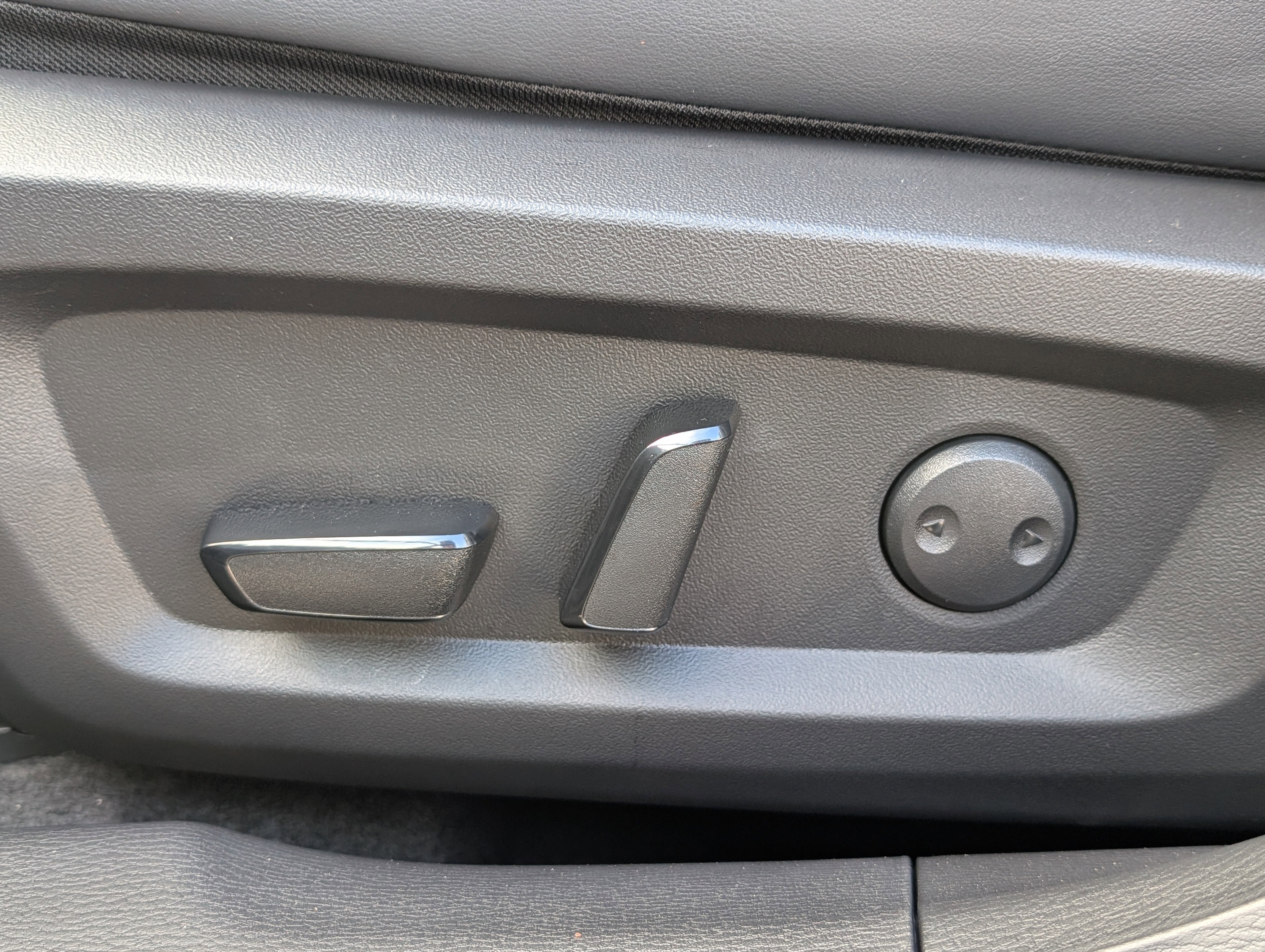 New 2026 Mitsubishi Outlander SE image 21