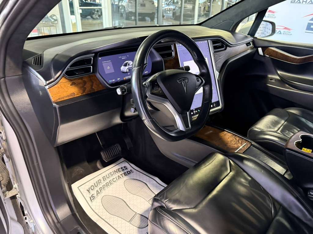 Used 2017 Tesla Model X 100D image 39