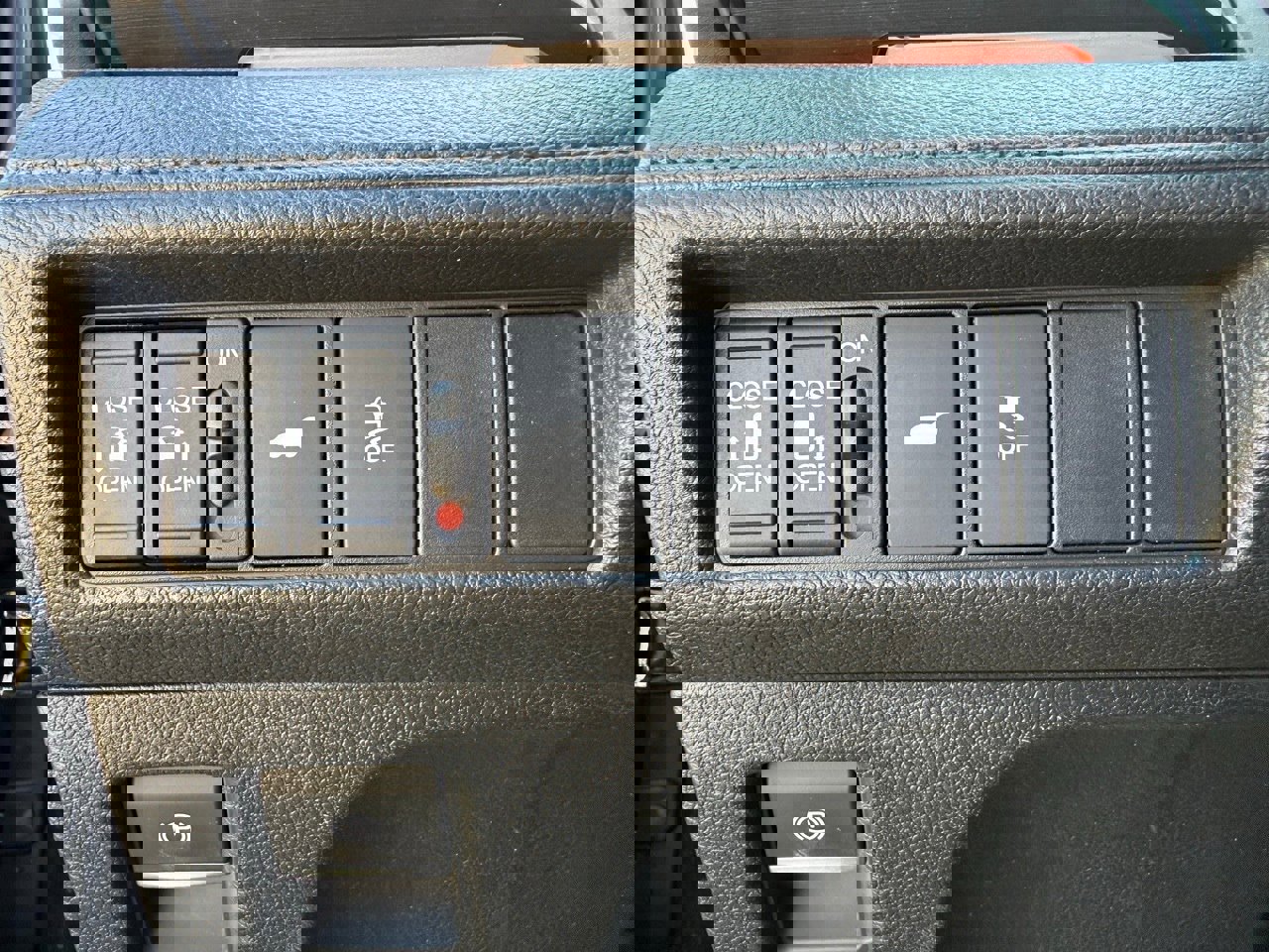 Used 2025 Honda Odyssey Sport-L image 15