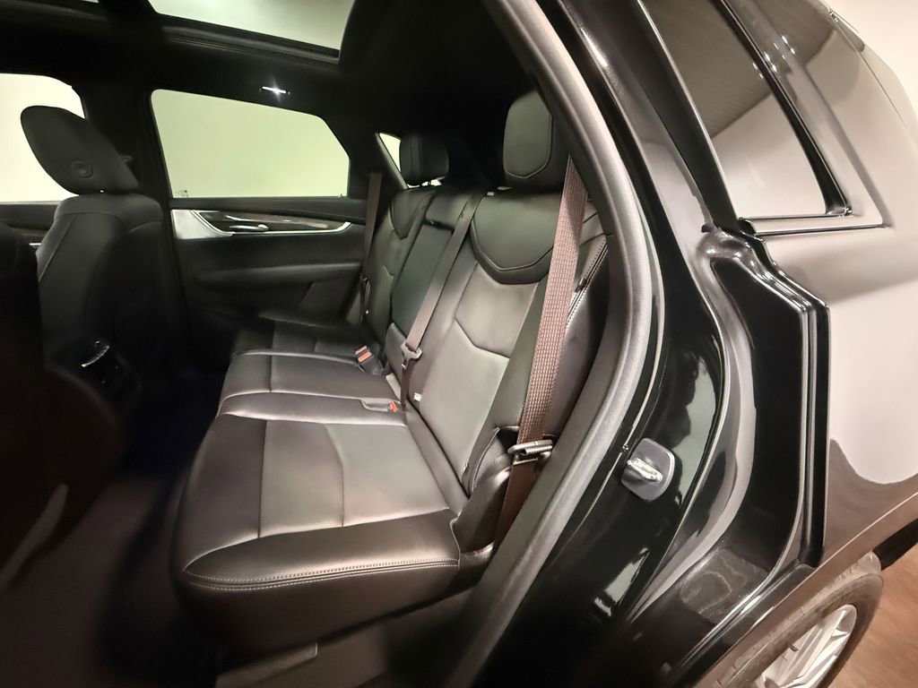 Used 2024 Cadillac XT5 Sportv w/ Technology Package image 8