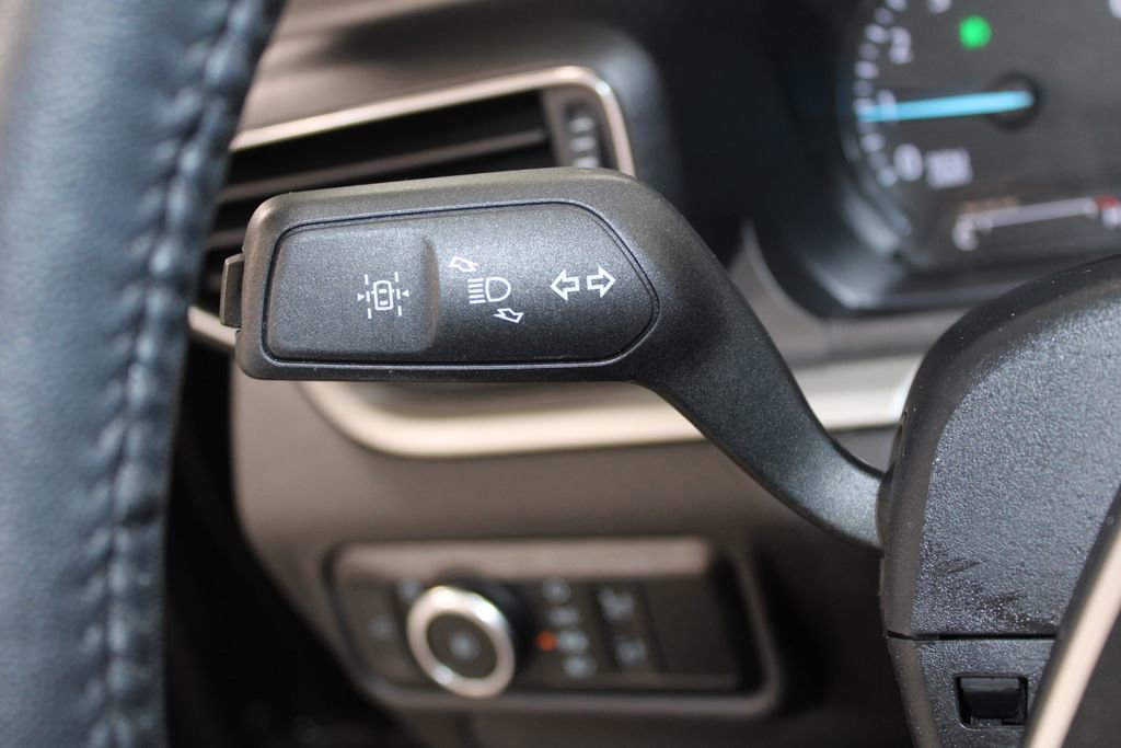 Used 2023 Ford Explorer XLT w/ Equipment Group 202A image 41