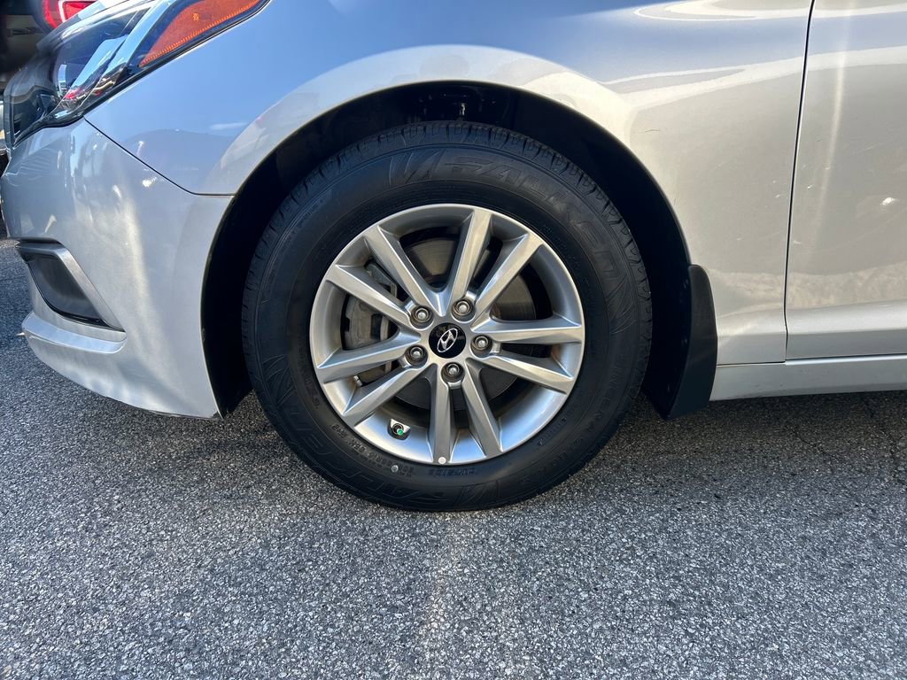 Used 2017 Hyundai Sonata SE image 25