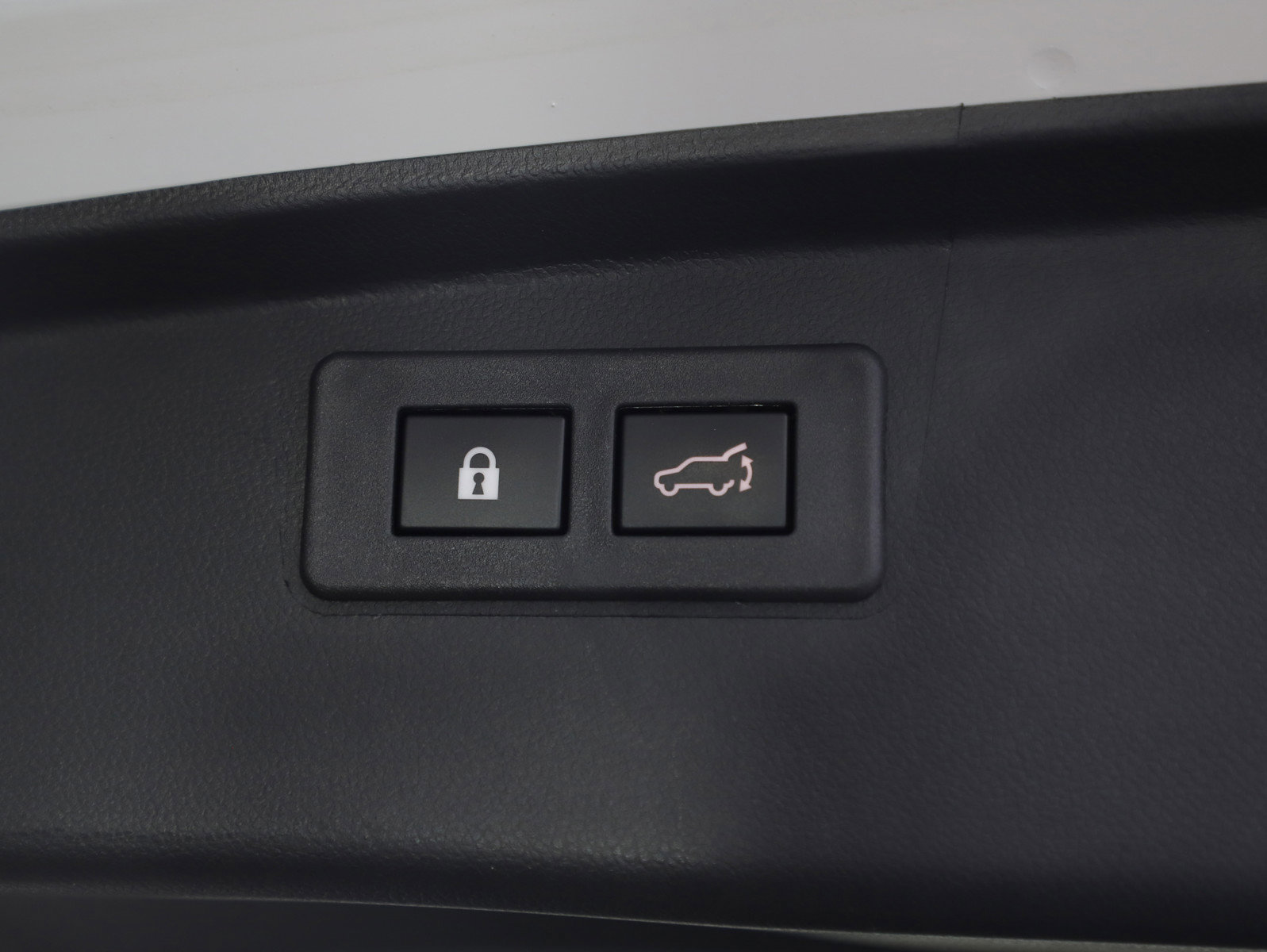 Used 2025 Subaru Outback Touring w/ Tech Package 3 image 11