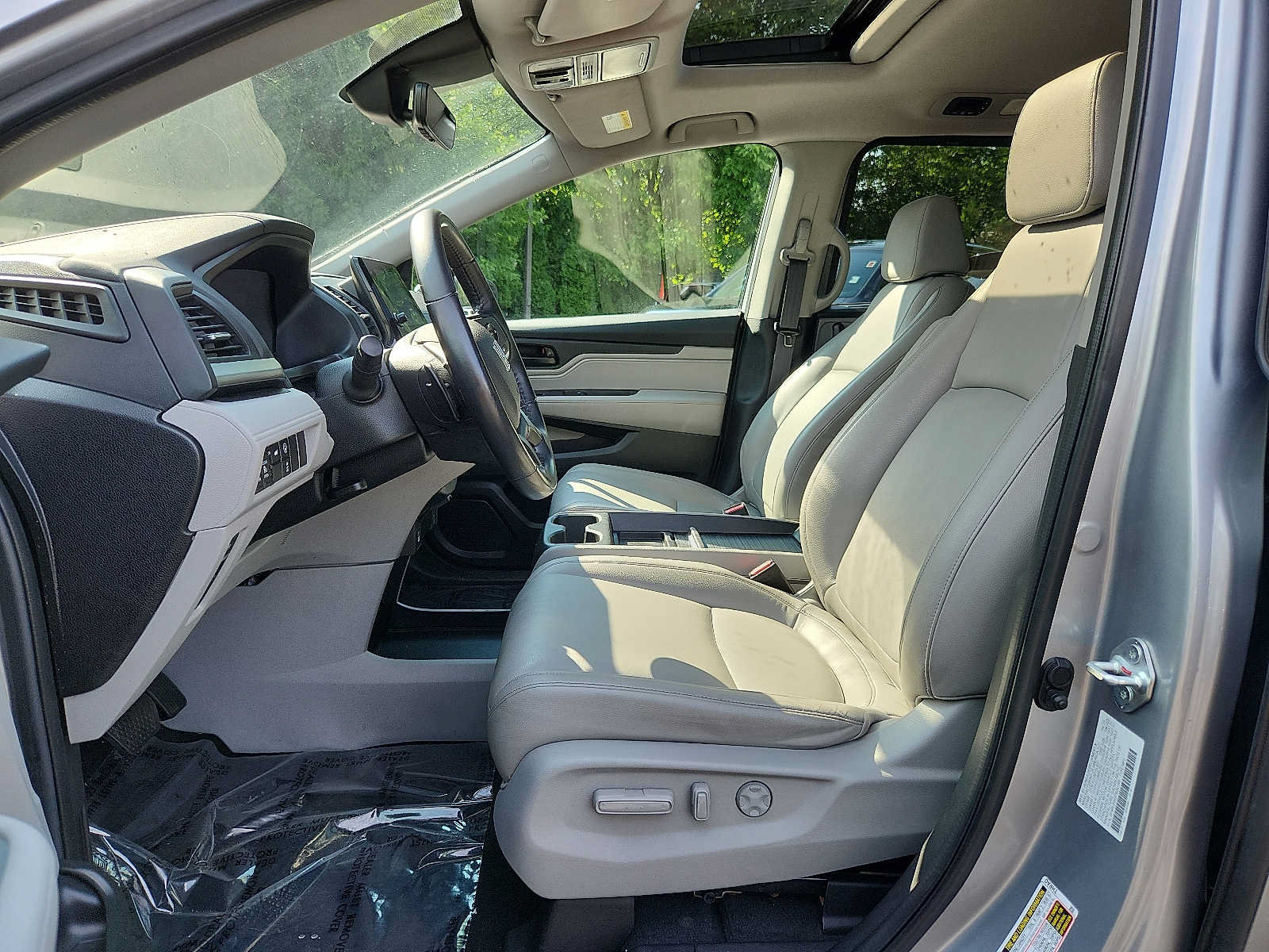 Certified 2023 Honda Odyssey EX-L image 13