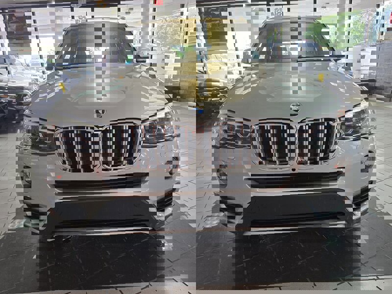 Used 2017 BMW X3 xDrive28i image 2