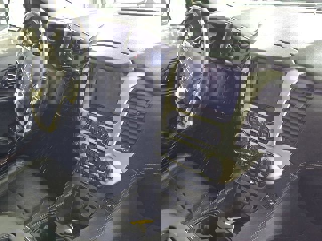 Used 2015 GMC Yukon XL SLT w/ Open Road Package image 5