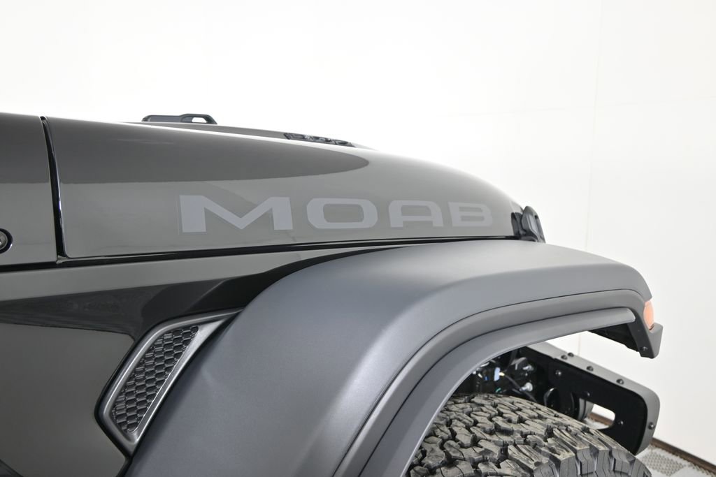 New 2026 Jeep Wrangler Unlimited Rubicon 392 image 12