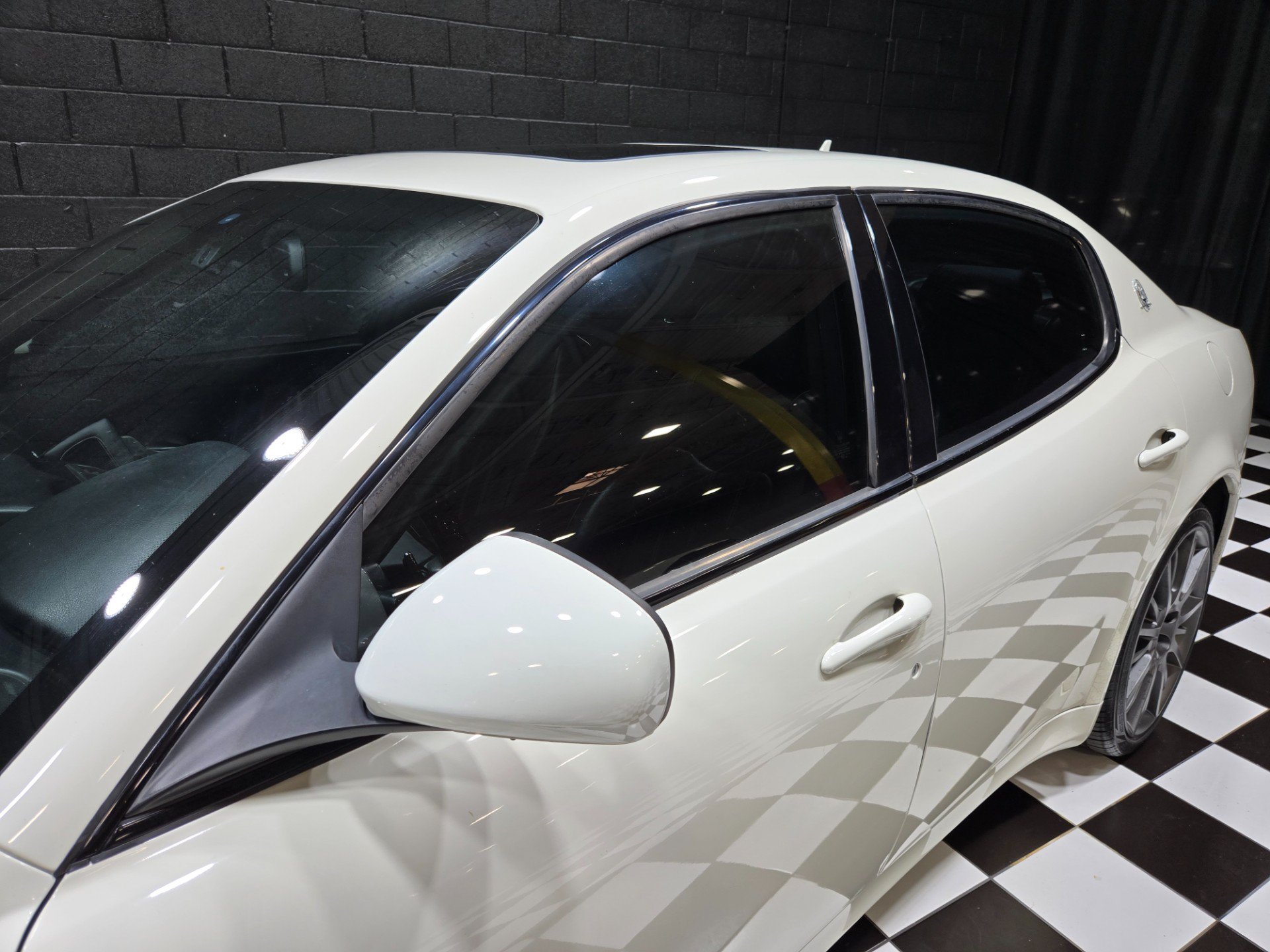 Used 2012 Maserati Quattroporte S RWD image 25