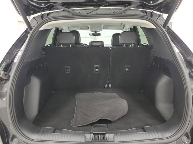 Certified 2025 Ford Escape Platinum AWD/4WD image 8