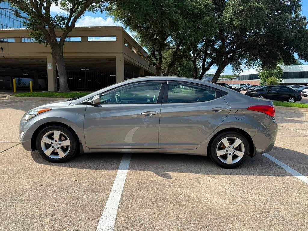 Used 2013 Hyundai Elantra GLS w/ Preferred Pkg FWD image 3
