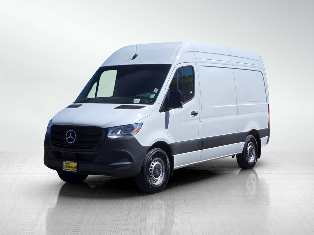Used 2024 Mercedes-Benz Sprinter 2500 image 9