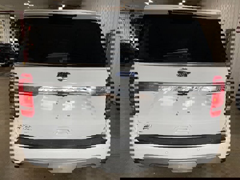 Used 2019 Ford Expedition Max XLT w/ Equipment Group 202A image 7