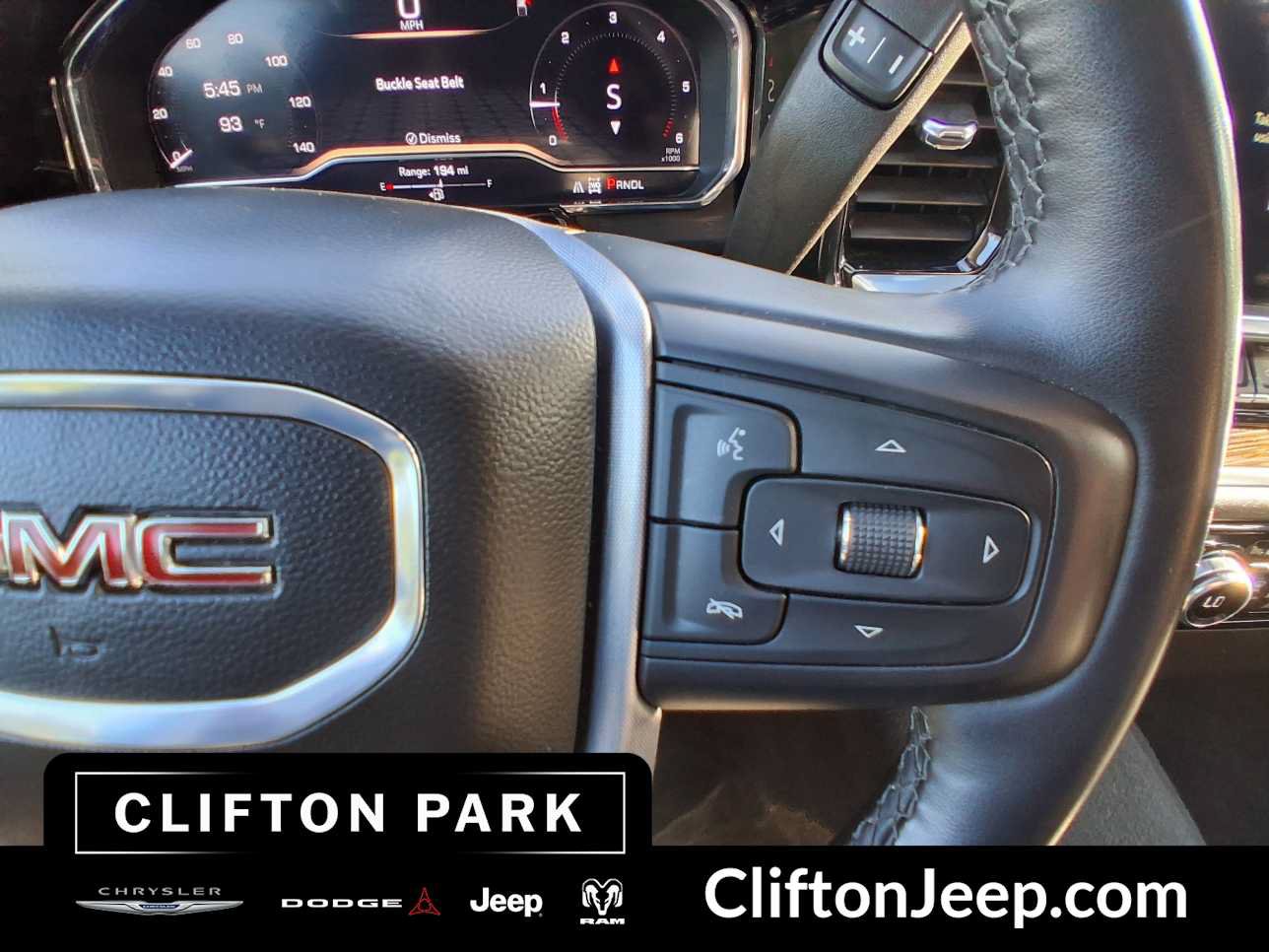 Used 2024 GMC Sierra 1500 SLE AWD/4WD image 23