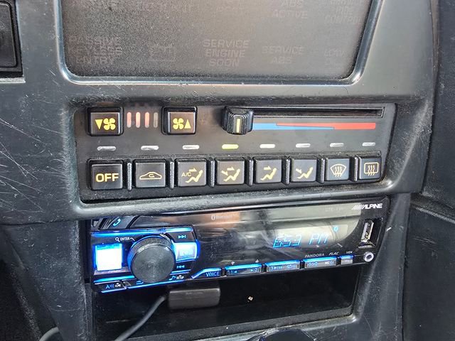 Used 1993 Chevrolet Corvette Coupe RWD image 12