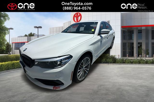 Used 2018 BMW 530e RWD image 1